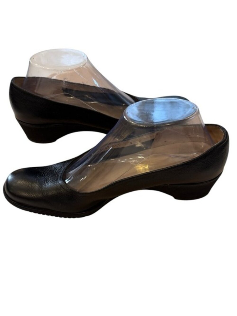 Salvatore Ferragamo Womens Black Pebbled Leather Slip On Platform Pumps Size 9 B